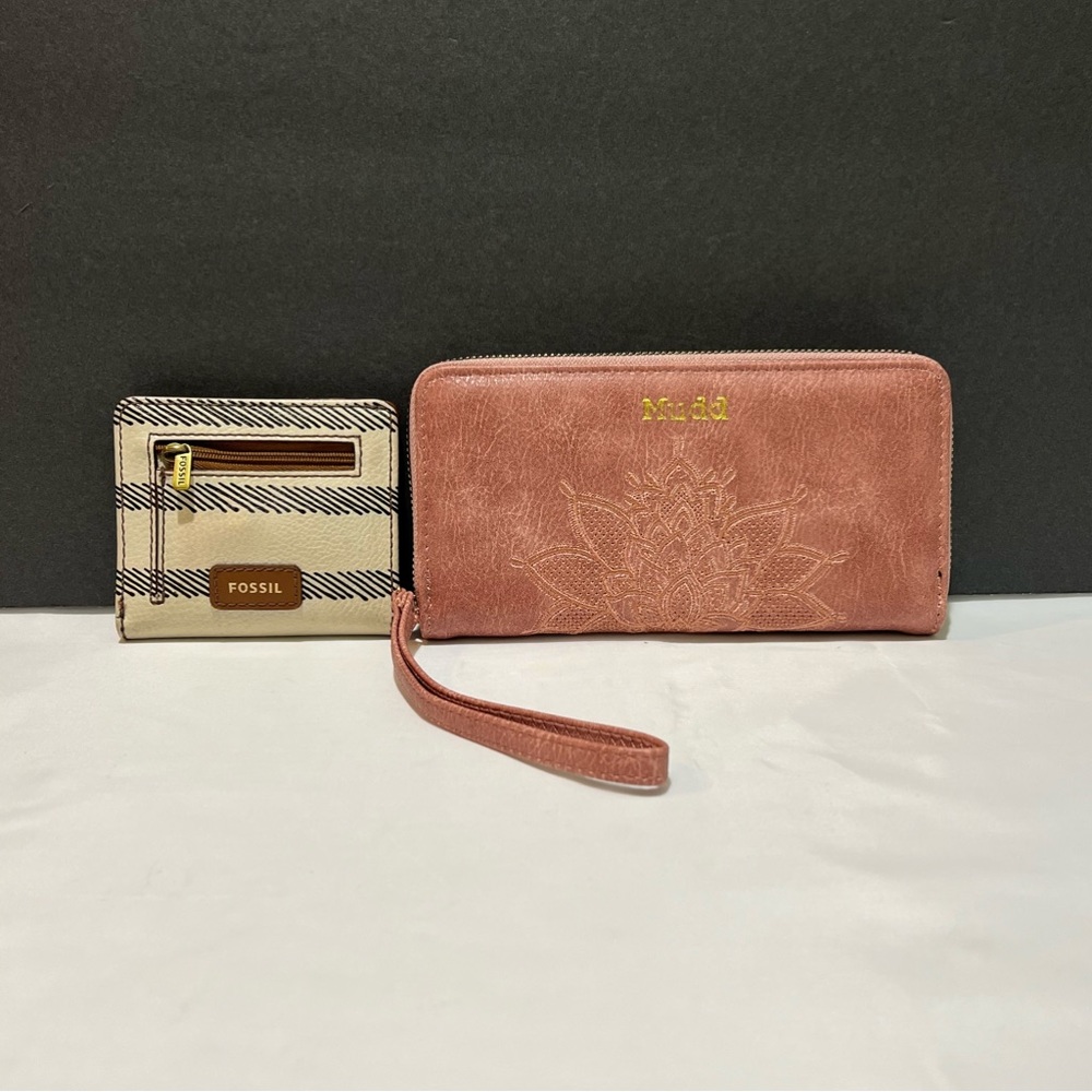 Mudd Clutch Bag with Fossil Card Wallet - Stylish Pair for Your Essentials